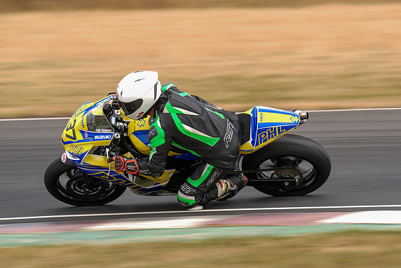 IH_NGRRC_Castle Combe_75404