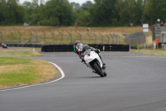 IH_NGRRC_Castle Combe_75451