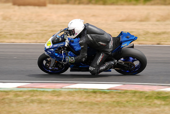 IH_NGRRC_Castle Combe_75199