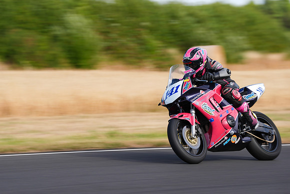 IH_NGRRC_Castle Combe_76677