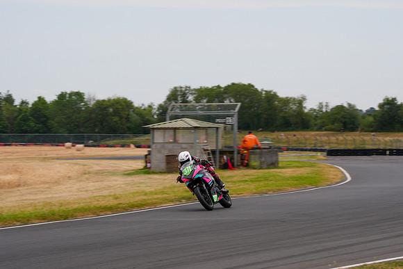 IH_NGRRC_Castle Combe_76284