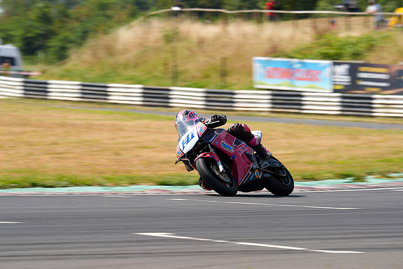 IH_NGRRC_Castle Combe_73993