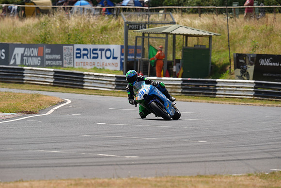 IH_NGRRC_Castle Combe_74738