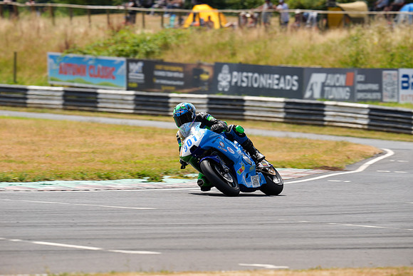 IH_NGRRC_Castle Combe_74743