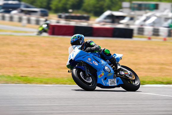 IH_NGRRC_Castle Combe_74750