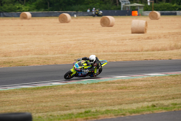 IH_NGRRC_Castle Combe_75782