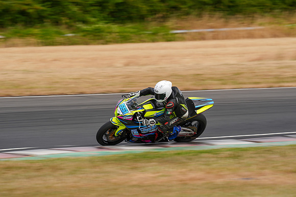 IH_NGRRC_Castle Combe_75907