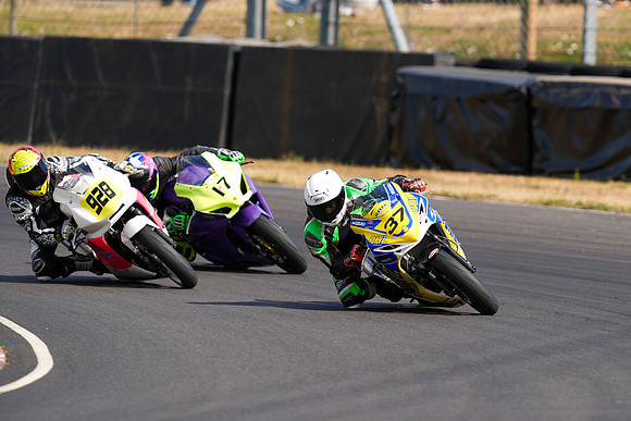 IH_NGRRC_Castle Combe_78119