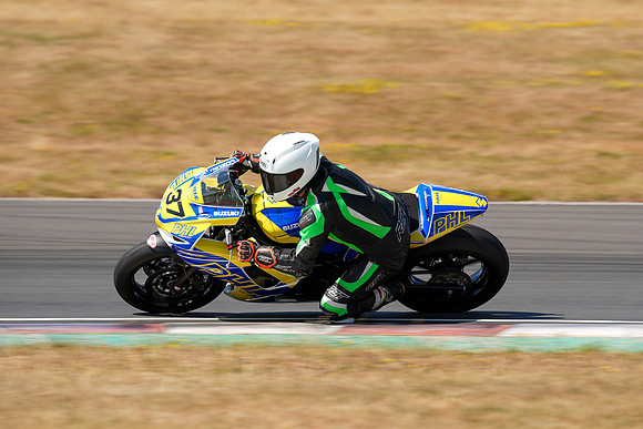 IH_NGRRC_Castle Combe_78765