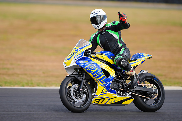 IH_NGRRC_Castle Combe_78358