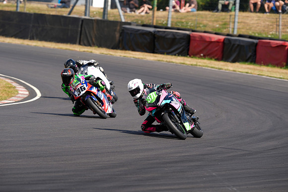 IH_NGRRC_Castle Combe_78471