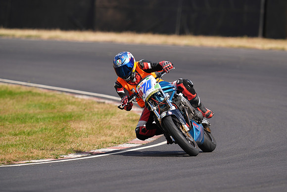 IH_NGRRC_Castle Combe_78149