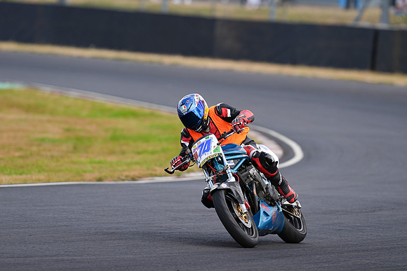 IH_NGRRC_Castle Combe_78326