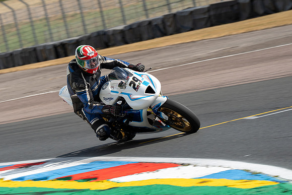 IH_BSB_Thruxton_94315