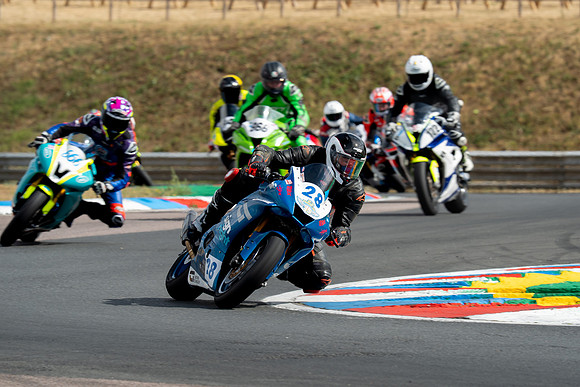 IH_BSB_Thruxton_95013