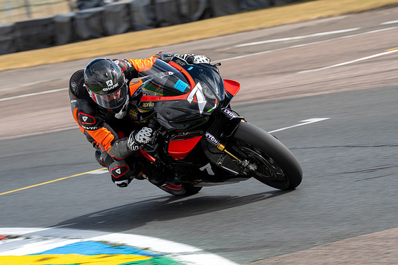 IH_BSB_Thruxton_94376