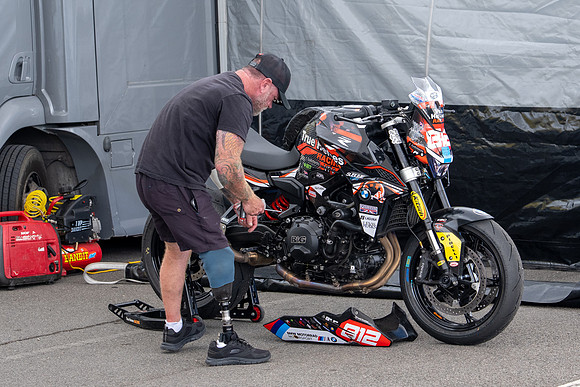 IH_BSB_Thruxton_92512