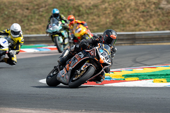 IH_BSB_Thruxton_95171