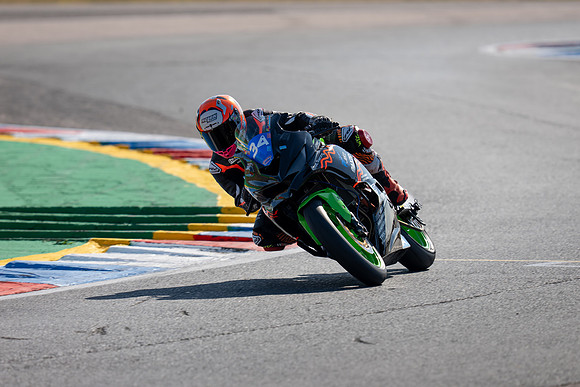 IH_NGRRC_Thruxton_98772