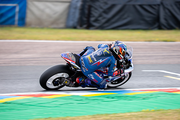 IH_NGRRC_Thruxton_100122