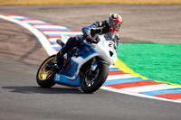 IH_NGRRC_Thruxton_100400