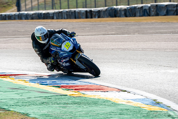 IH_NGRRC_Thruxton_98143
