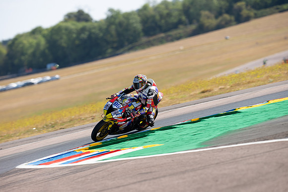 IH_NGRRC_Thruxton_99109