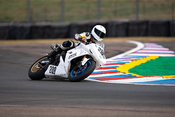 IH_NGRRC_Thruxton_100806