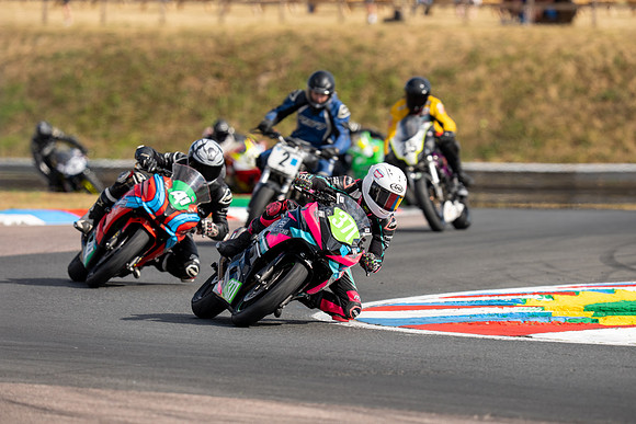 IH_NGRRC_Thruxton_100566