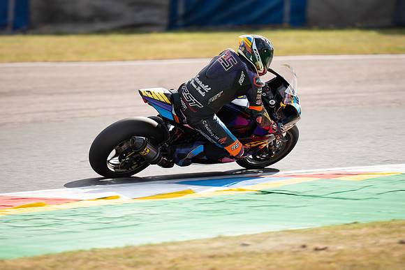 IH_NGRRC_Thruxton_100780