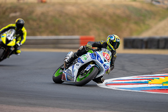 IH_NGRRC_Thruxton_100492