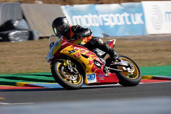 IH_NGRRC_Thruxton_98970