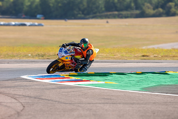 IH_NGRRC_Thruxton_98964
