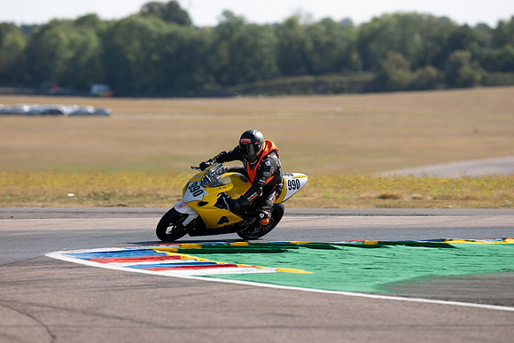 IH_NGRRC_Thruxton_98972