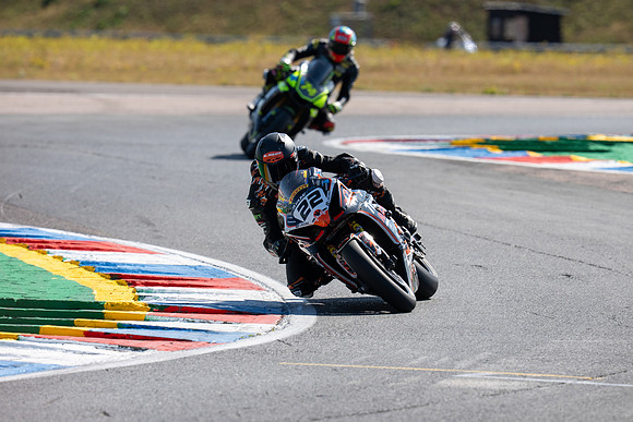 IH_NGRRC_Thruxton_99087