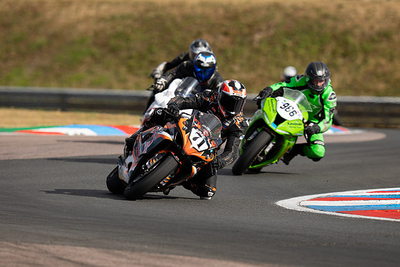 IH_NGRRC_Thruxton_100723