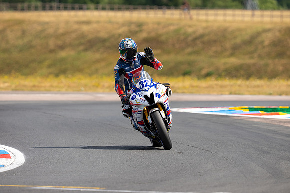 IH_NGRRC_Thruxton_101567