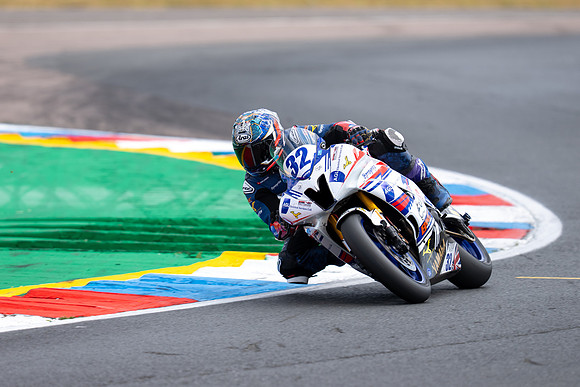 IH_NGRRC_Thruxton_101452