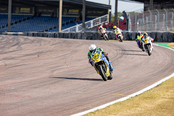IH_NGRRC_Thruxton_107642