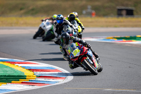 IH_NGRRC_Thruxton_101163
