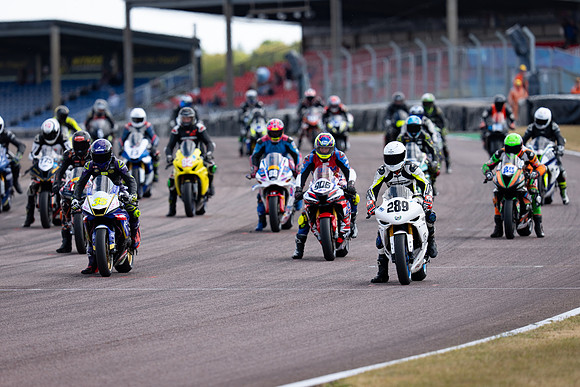 IH_NGRRC_Thruxton_107353