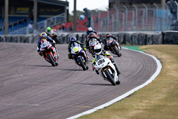 IH_NGRRC_Thruxton_107410