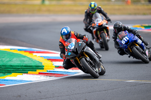 IH_NGRRC_Thruxton_101503