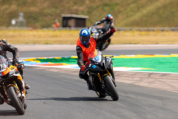 IH_NGRRC_Thruxton_101583