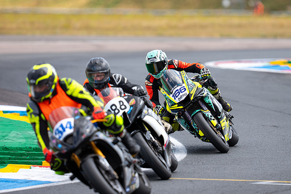 IH_NGRRC_Thruxton_101483