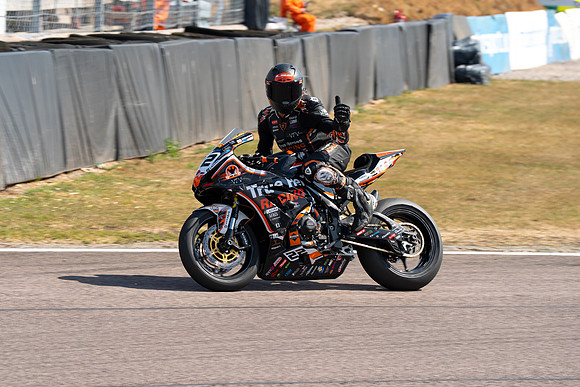 IH_NGRRC_Thruxton_106578