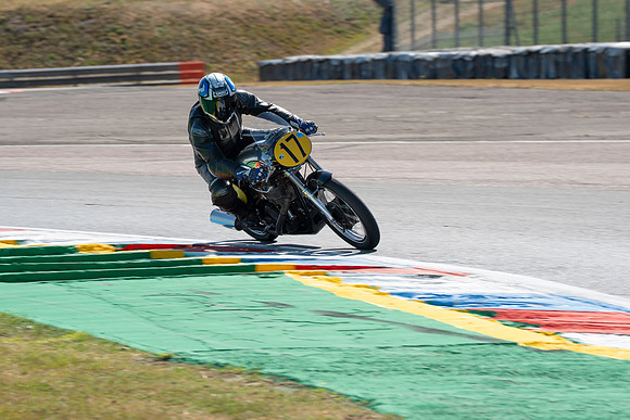 IH_NGRRC_Thruxton_98329