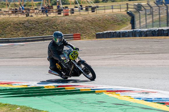 IH_NGRRC_Thruxton_98395