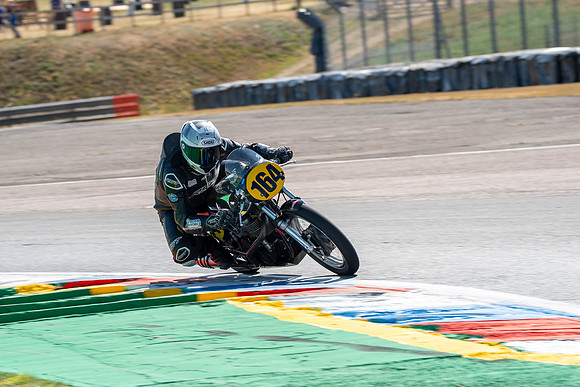 IH_NGRRC_Thruxton_98445