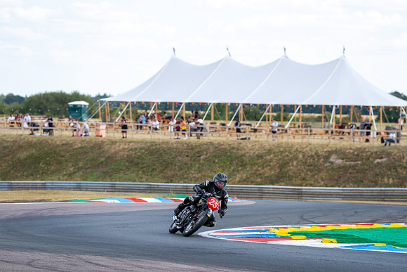 IH_NGRRC_Thruxton_99511